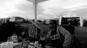 Featured image for “Alkoholverbot auf dem Campingplatz: Auf Festivals mit Vanessa”
