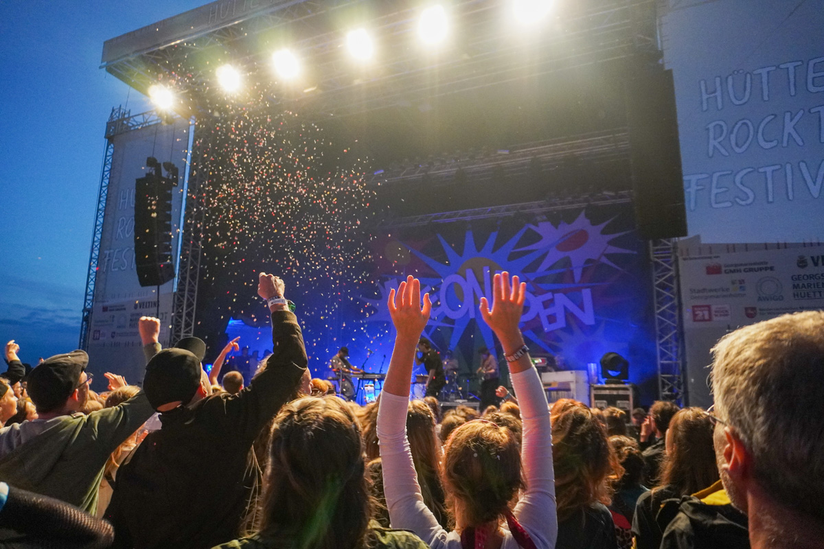 Hütte rock Festival 2023, Mainstage mit Konfetti
